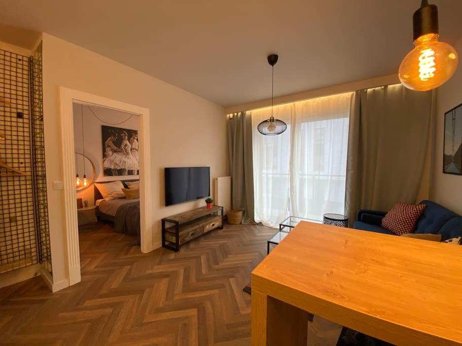Art Marina Nad Rzeka Z Bezplatnym Parkingiem Apartment Wroclaw Luaran gambar