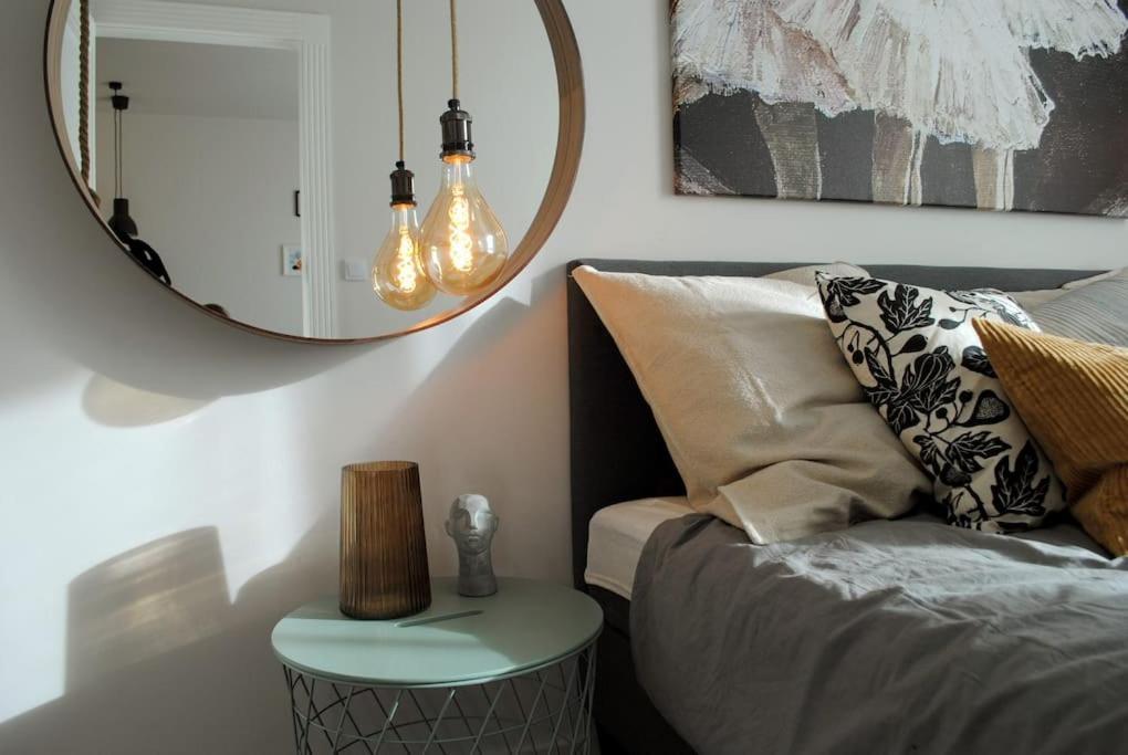Art Marina Nad Rzeka Z Bezplatnym Parkingiem Apartment Wroclaw Luaran gambar